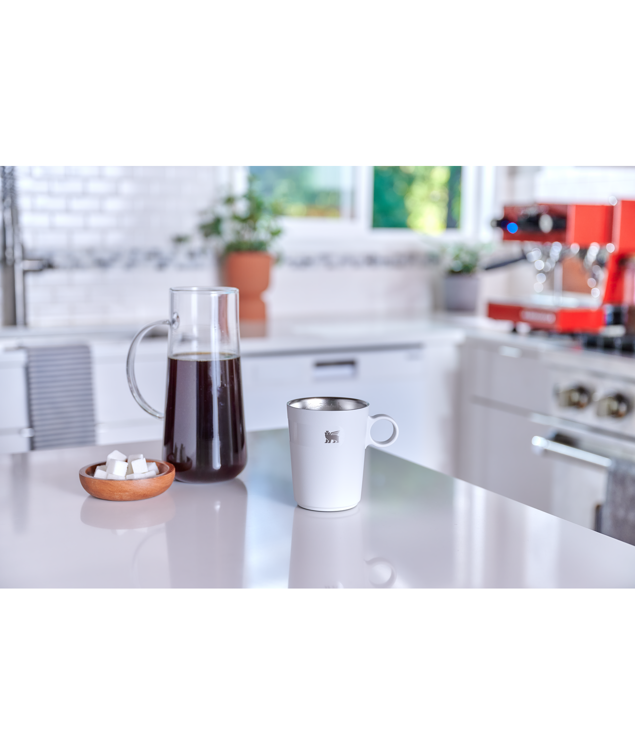 The DayBreak Café Latte Cup  | 10.6 OZ - Tumbler in Hand