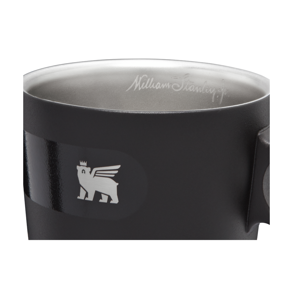 The DayBreak Café Latte Cup  | 10.6 OZ - Tumbler in Hand